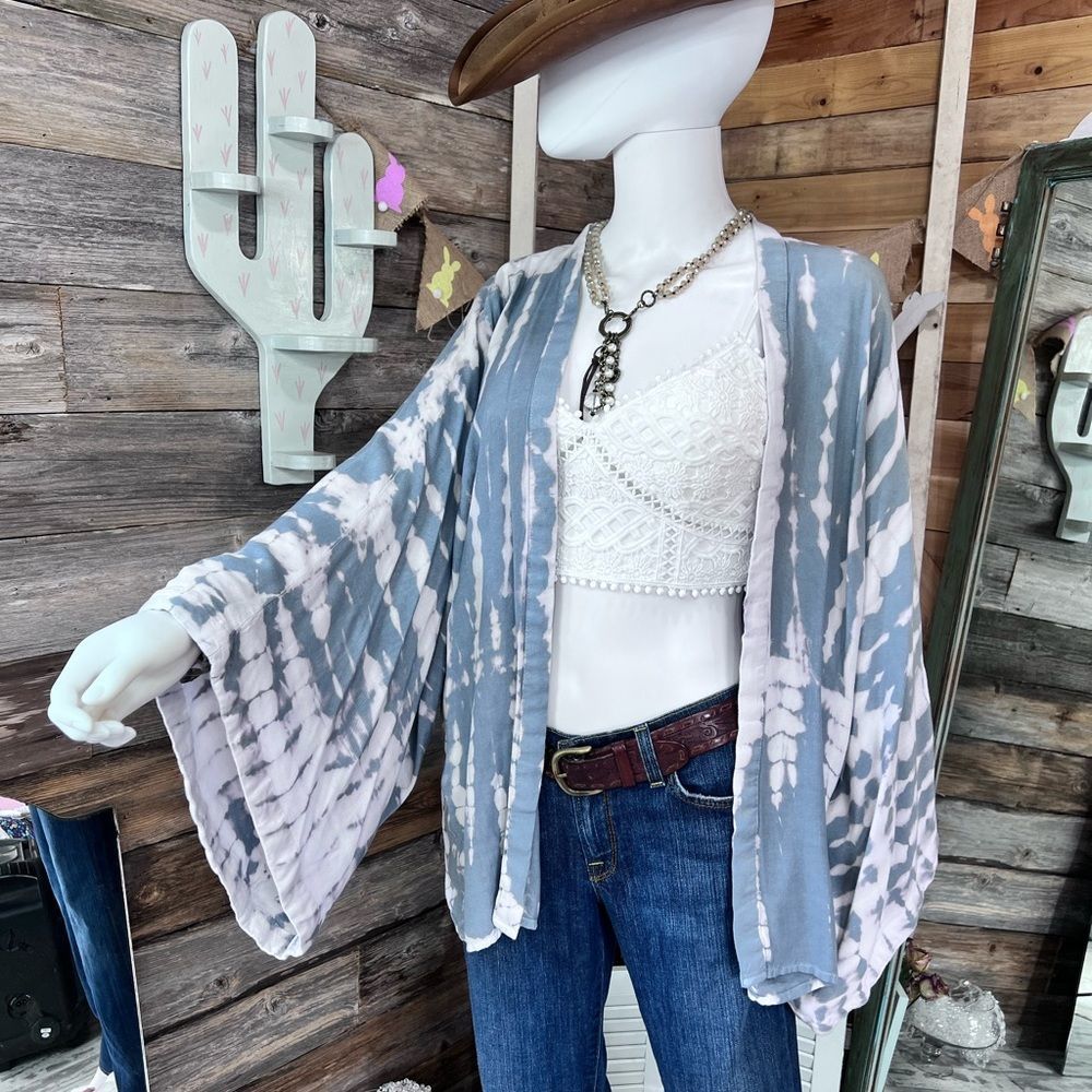 Sim & Sam S/M Tie Dye White/Gray Kimono - Picture 2 of 10